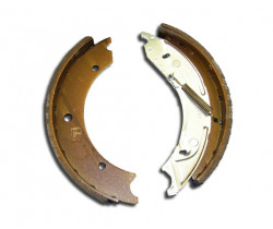 Knott-Avonride 250x40 Auto reverse brake shoes (per axle set) Knott-Avonride 250x40 Auto reverse brake shoes (per axle set)